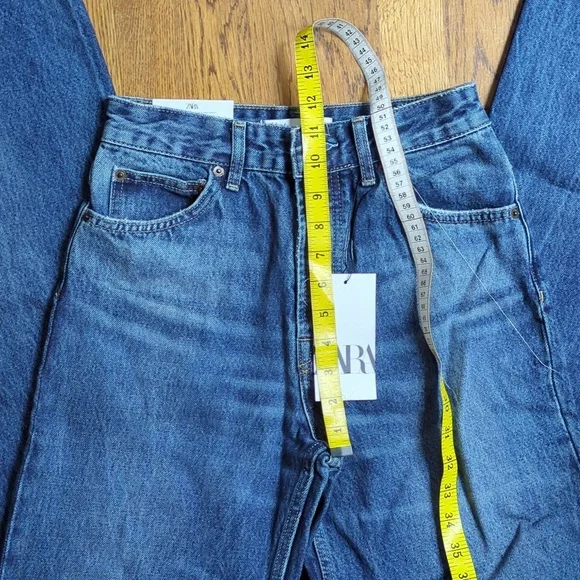 NWT Zara The Boy Boy Fit In Medium Blue Jeans Relaxed Fit Straight Leg Mid Waist
